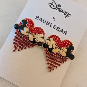 NWT ❤️💕 Disney BaubleBar Mickey Minnie Kiss Valentine's Day Heart Earrings Red